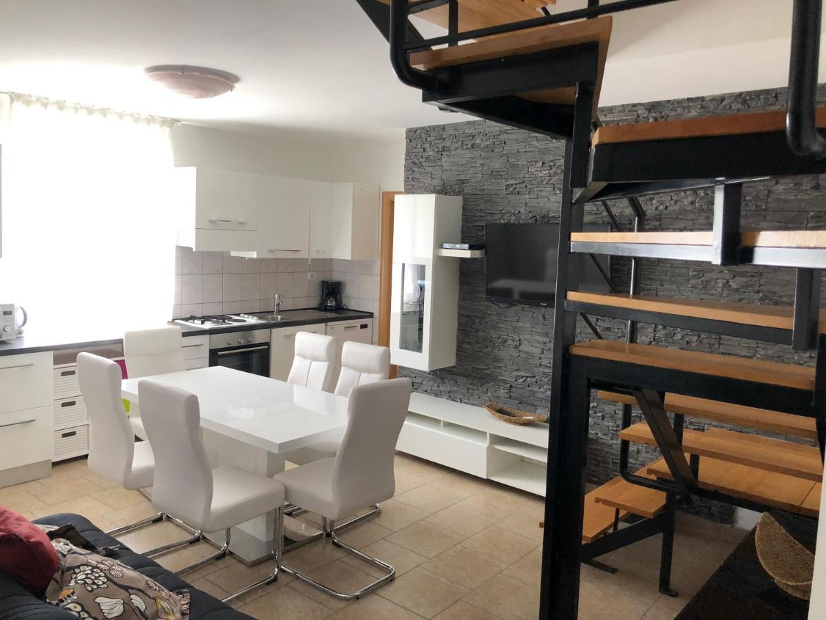 Villa Ester Lopar Zewnętrze zdjęcie